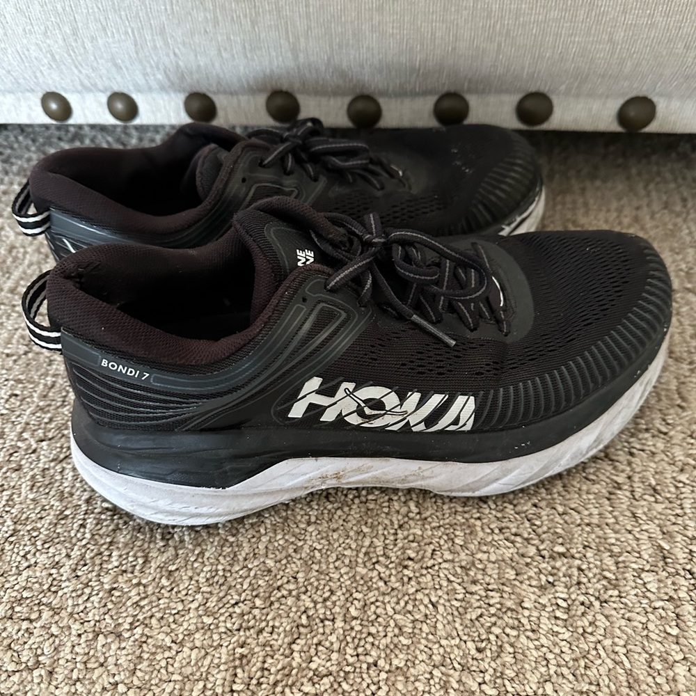 Hoka Men's Bondi 7 Black Running Shoes